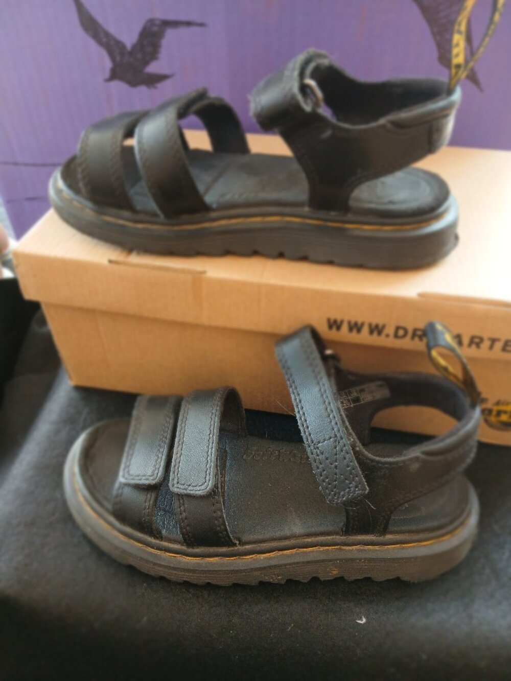 Black Leather Velcro Dr. Martens Klaire T Lamper Sandals